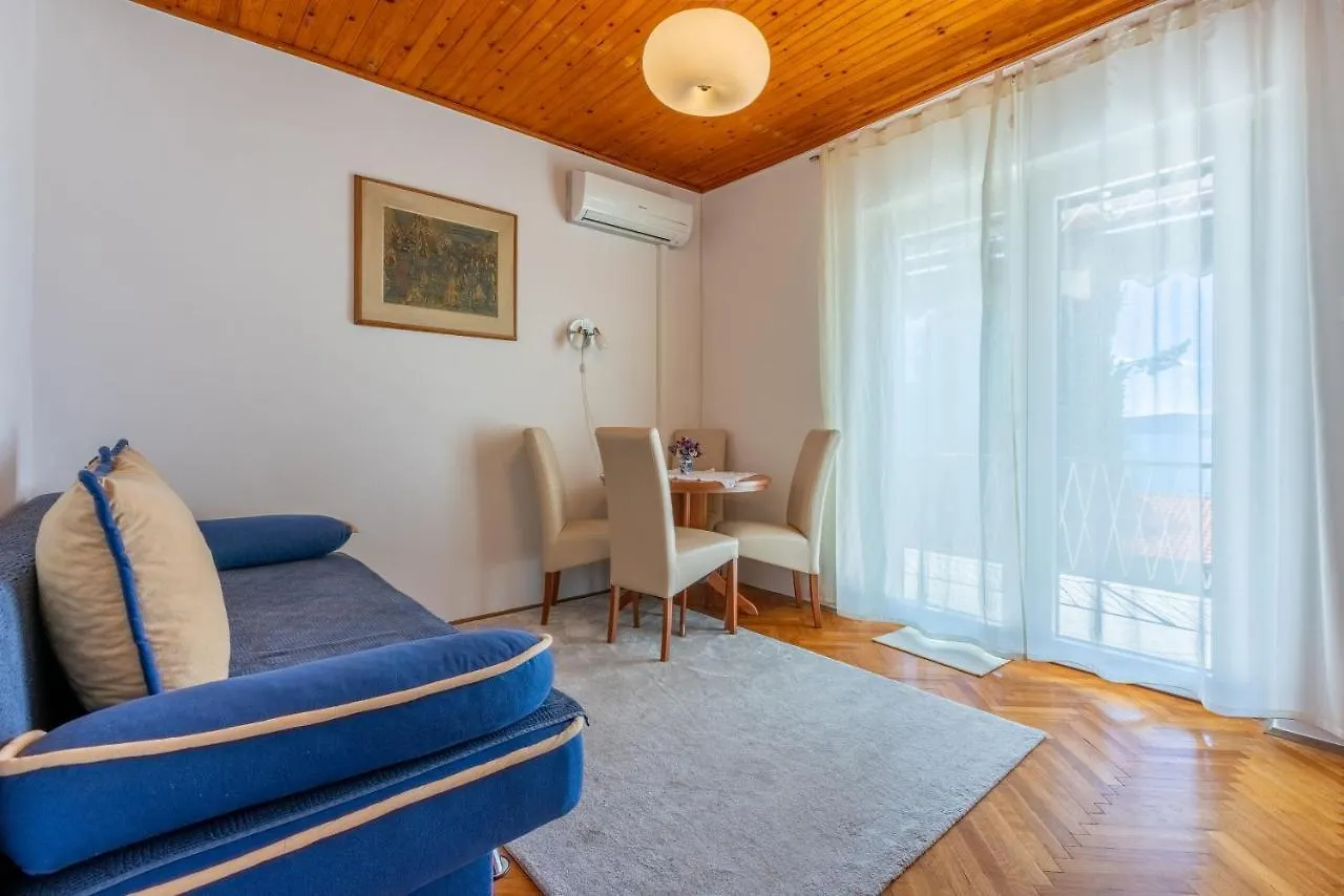 Apartments Hinic Selce