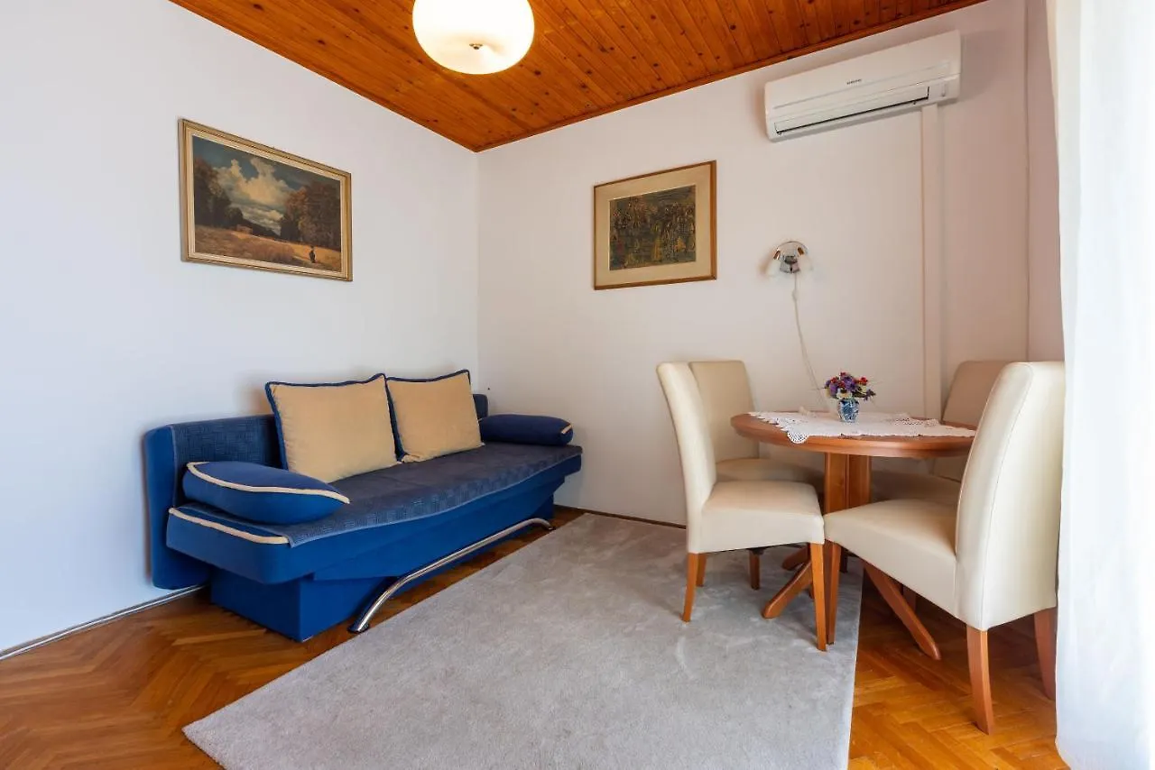 Apartments Hinic Selce